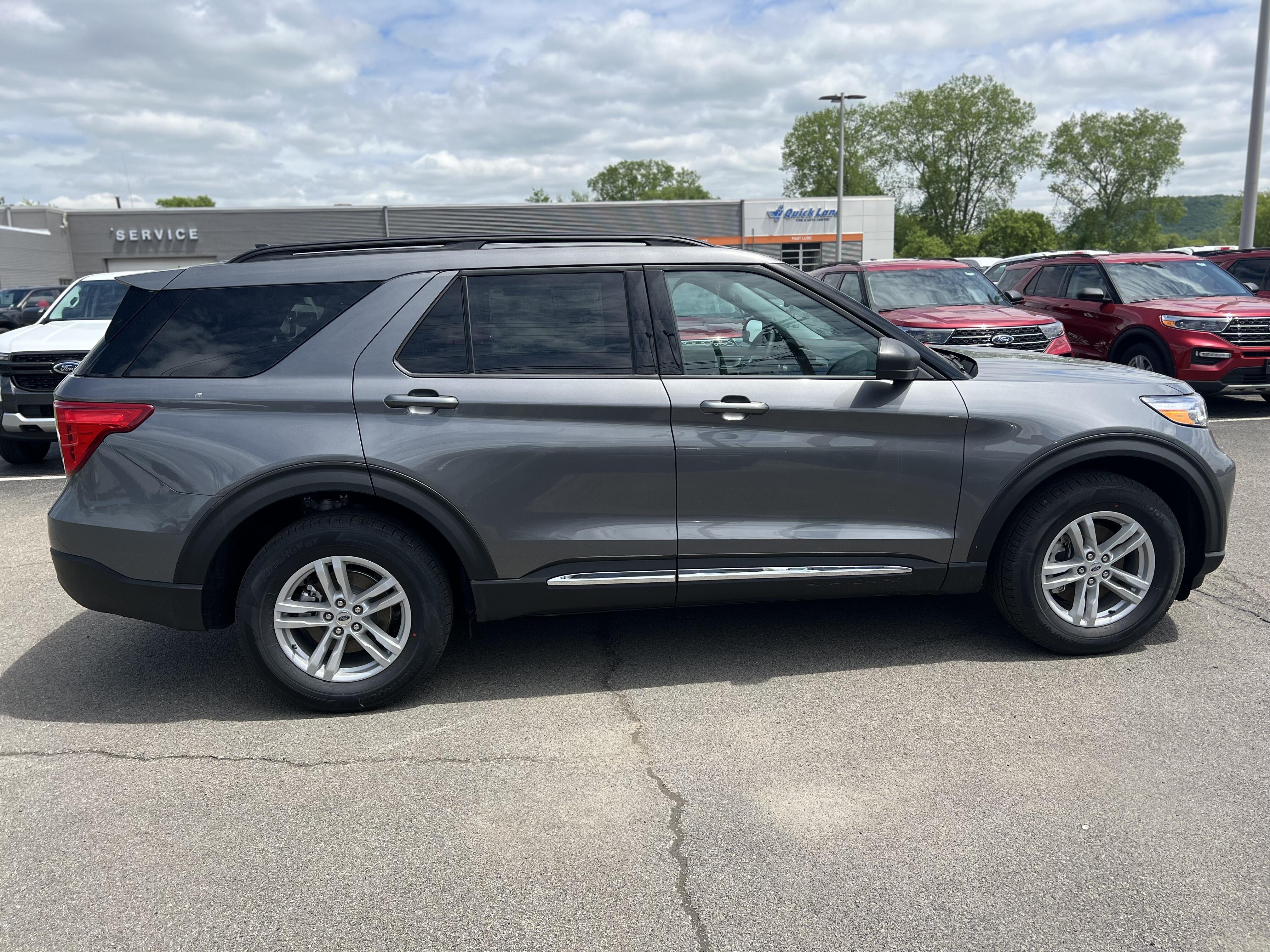 Used 2024 Ford Explorer XLT with VIN 1FMSK8DH9RGA67133 for sale in Elmira, NY