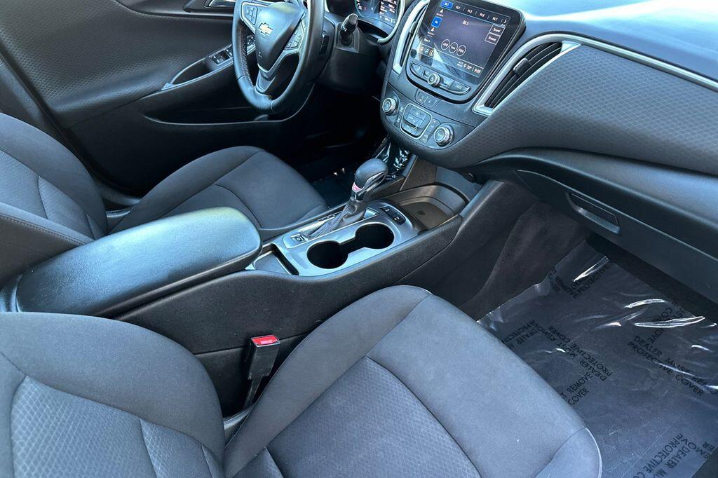 2023 Chevrolet Malibu RS - Photo 15
