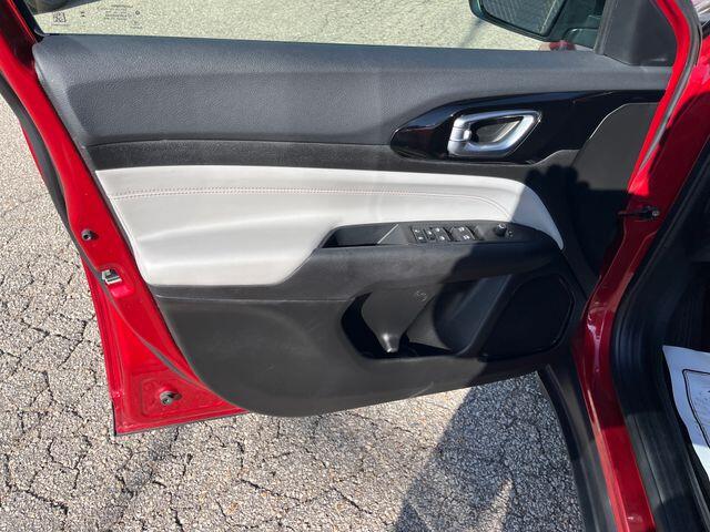 2025 Jeep Compass Limited - Photo 17