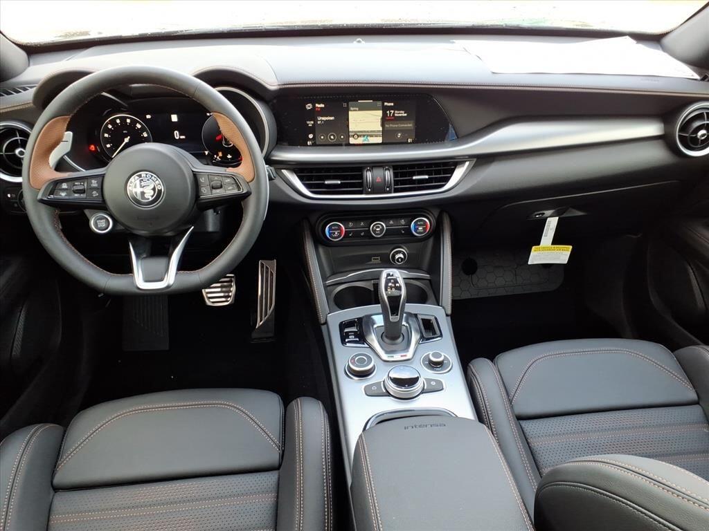2025 Alfa Romeo Stelvio Intensa - Photo 24