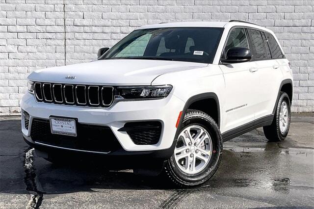 2025 Jeep Grand Cherokee Laredo's photo