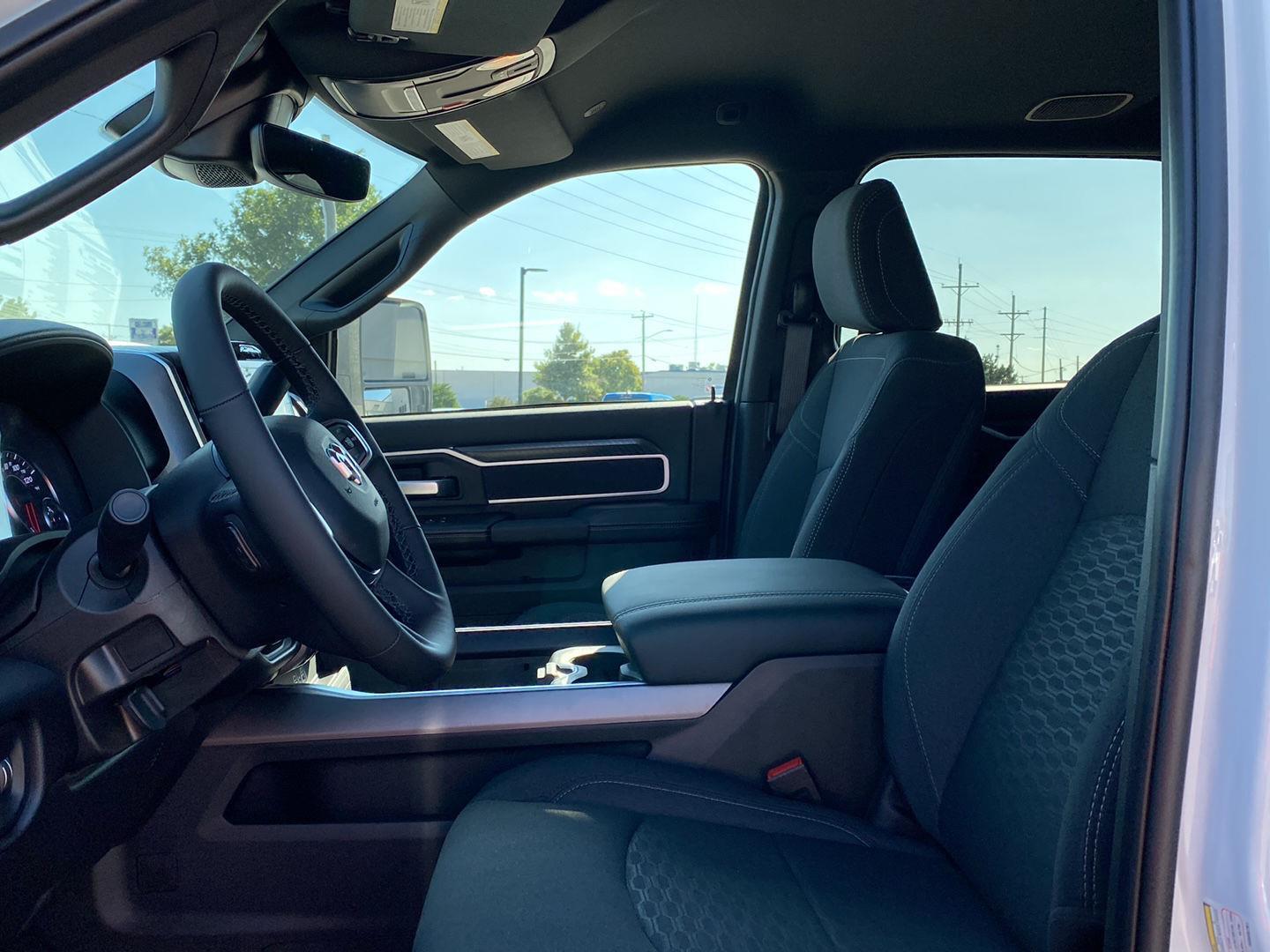2025 RAM 2500 Big Horn - Photo 13