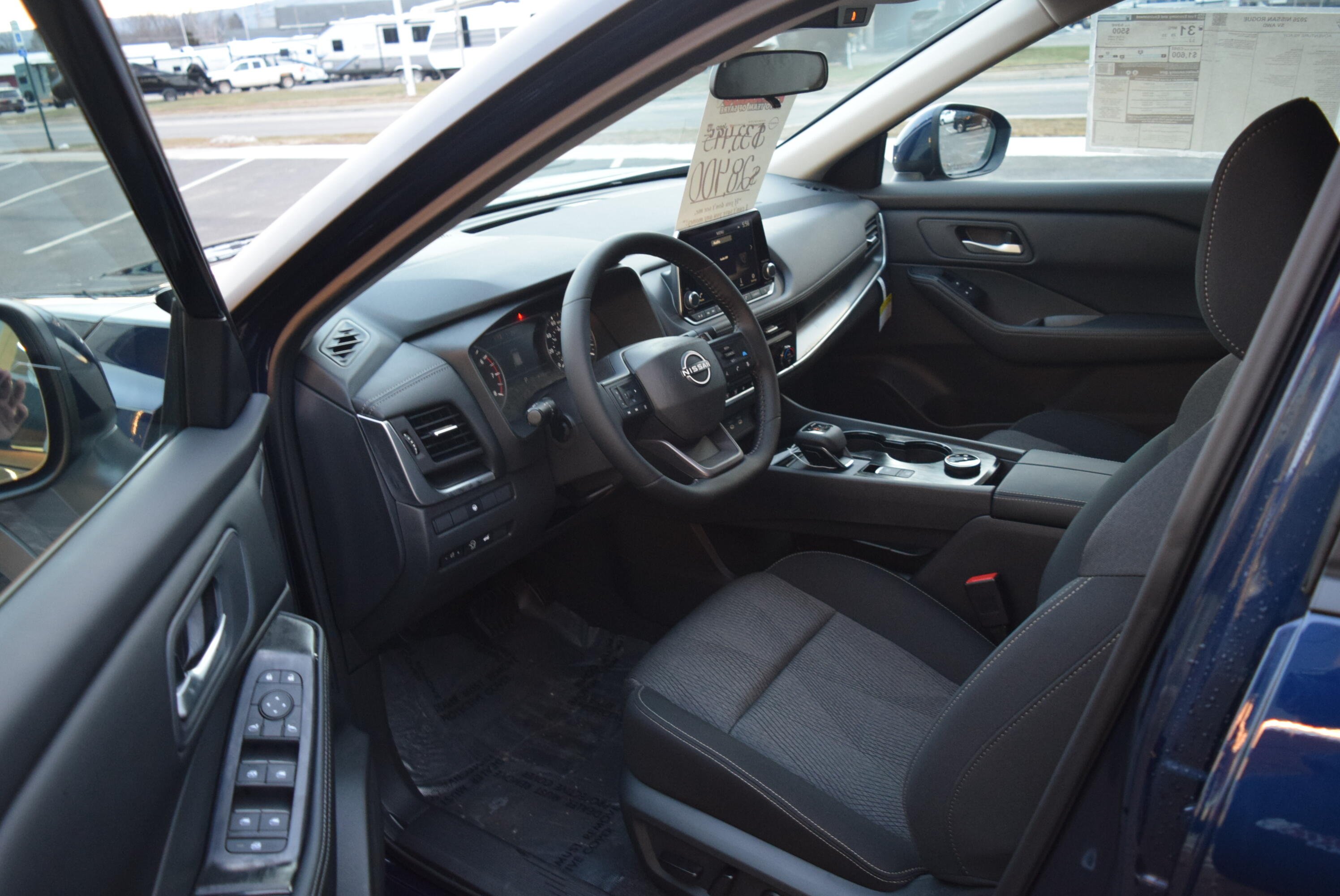 2026 Nissan Rogue SV - Photo 8