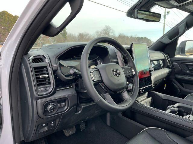2025 RAM 1500 Limited - Photo 28