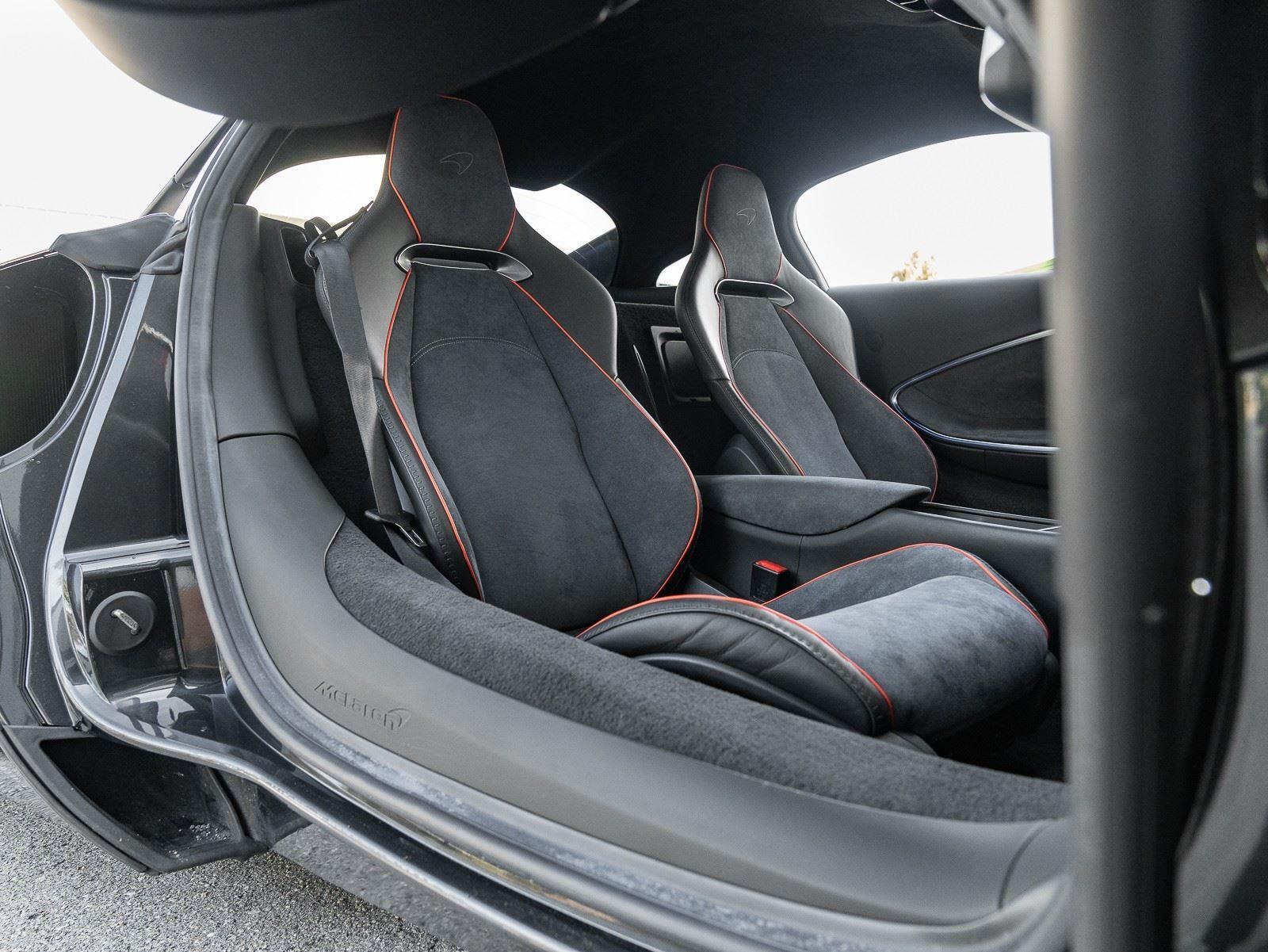 Used 2025 McLaren Artura Coupe