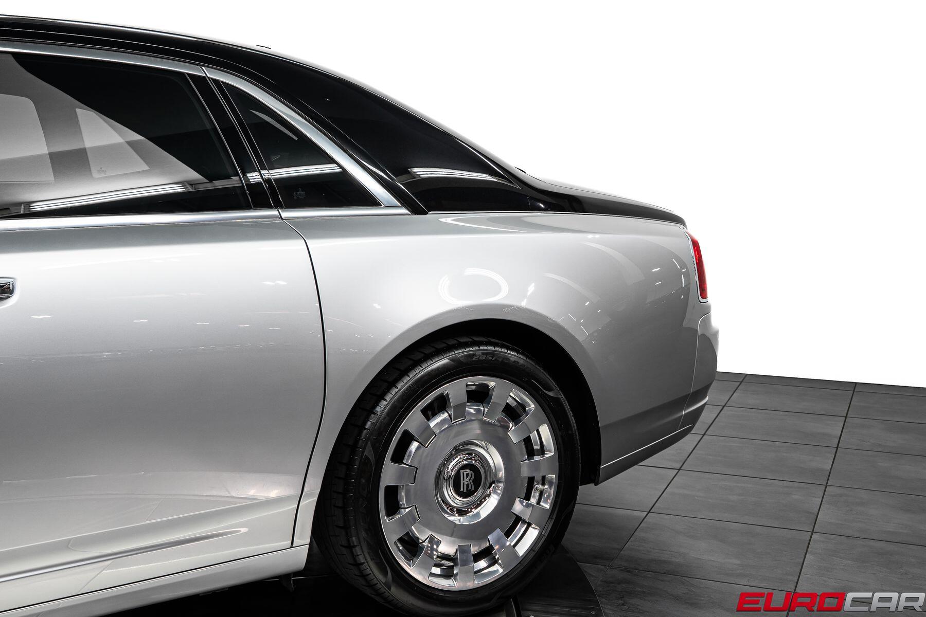 2014 Rolls-Royce Ghost *REAR THEATER * INDIVIDUAL SEAT CONFIGURATION*Image 16