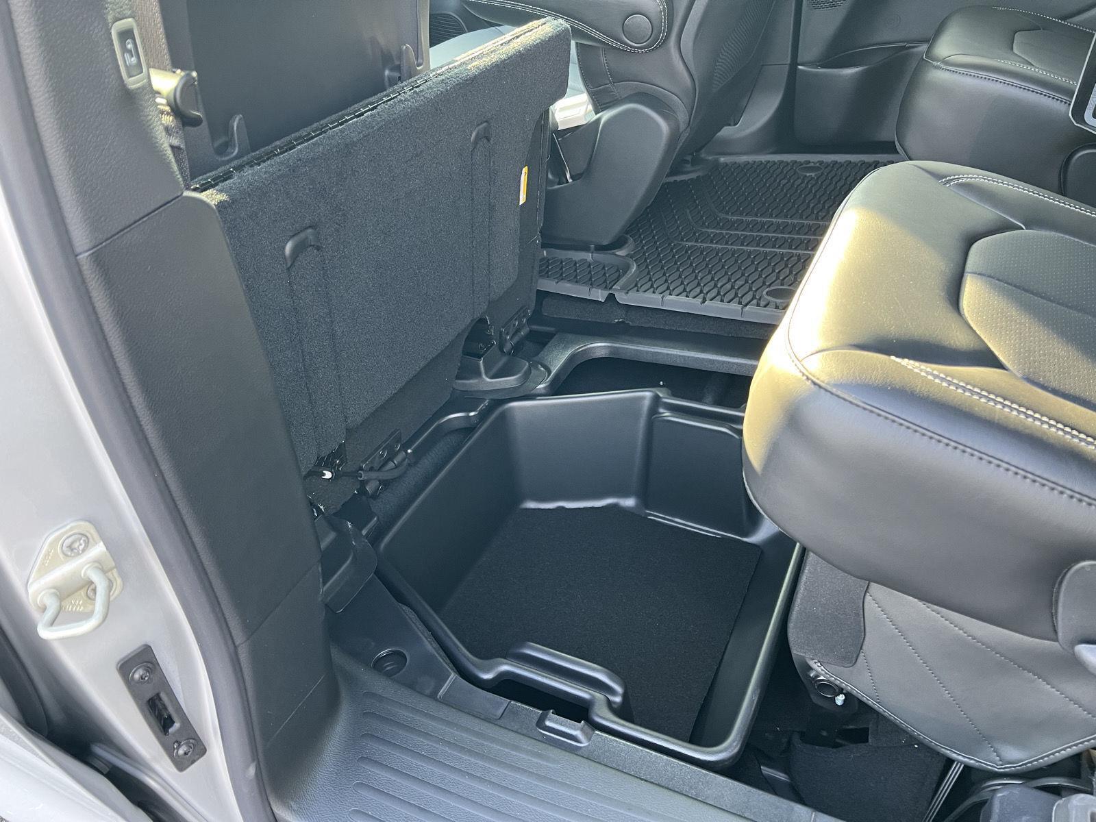 2026 Chrysler Voyager LX - Photo 44