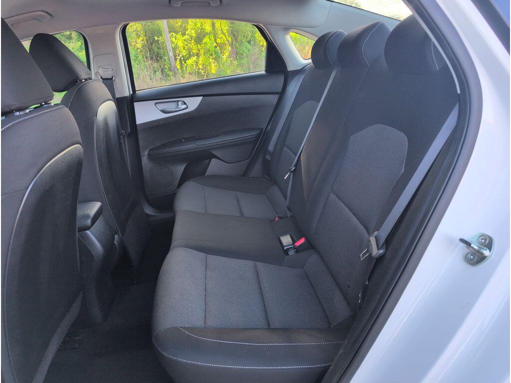 2024 Kia Forte LXS - Photo 28