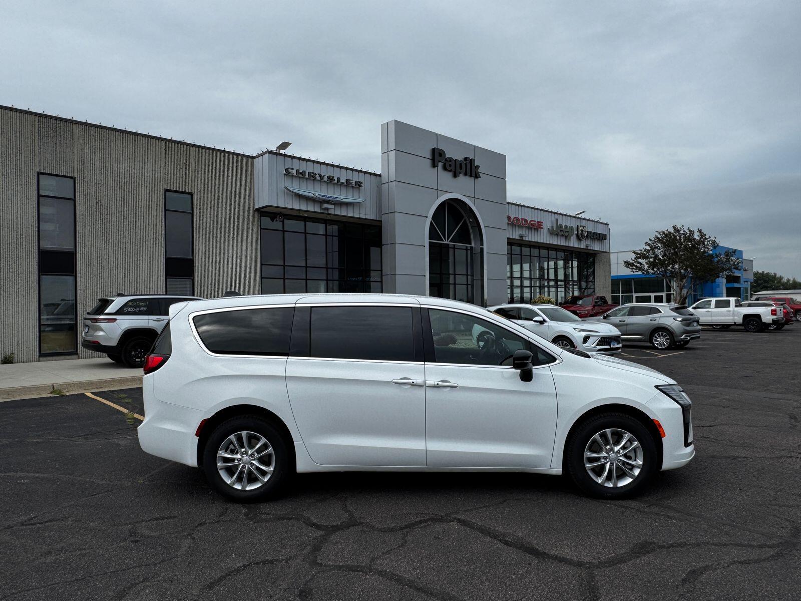 2027 Chrysler Pacifica