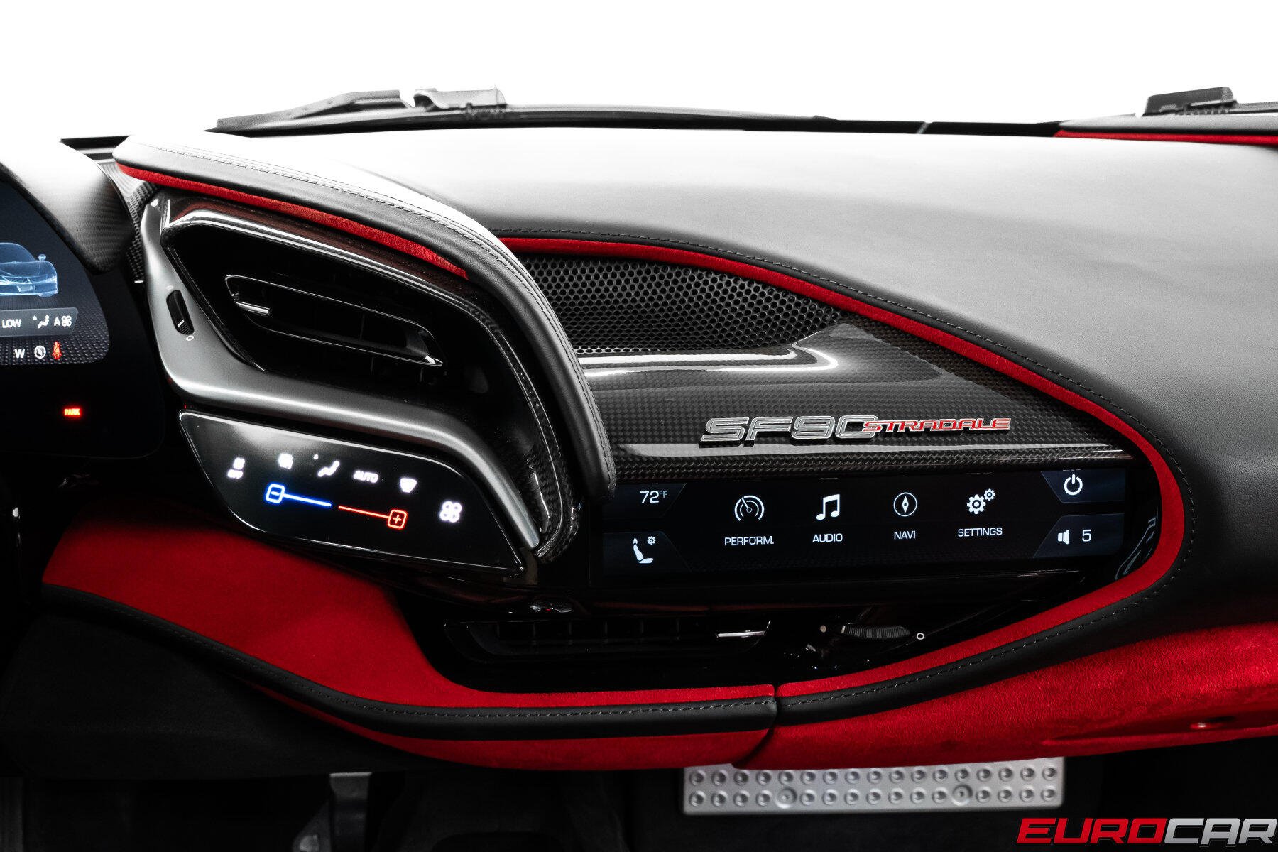 2021 Ferrari SF90 Stradale *CARBON STEERING WHEEL * FULL ELECTRIC SEATS*Image 33