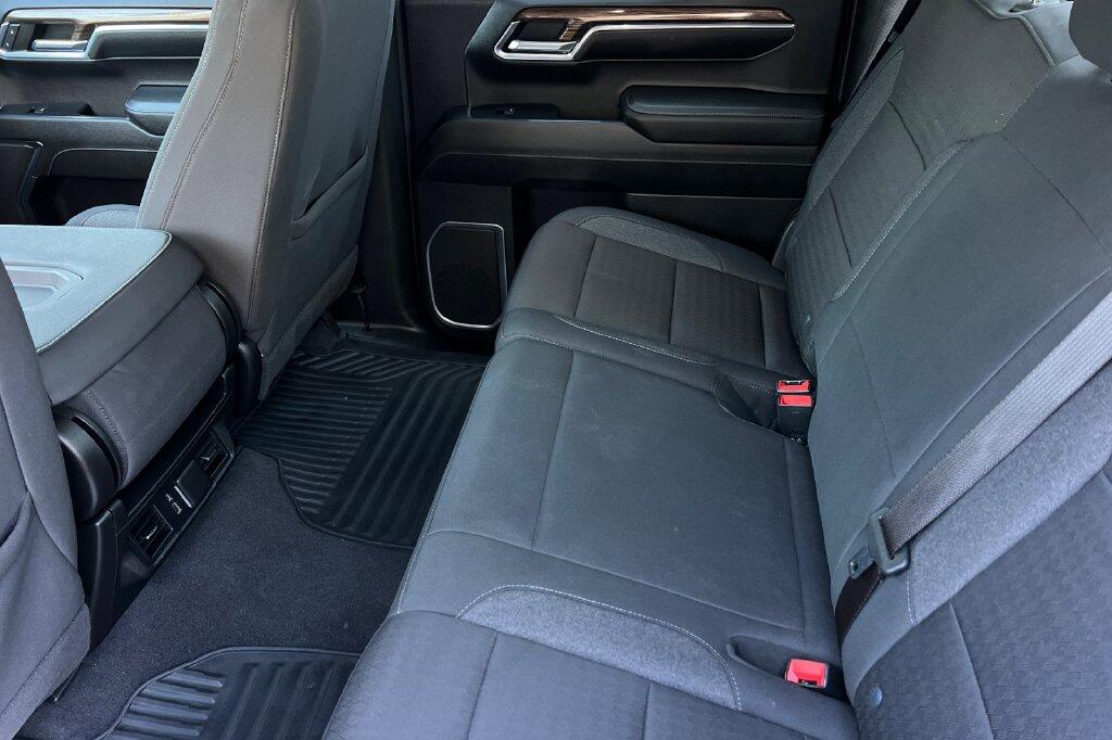 2024 Chevrolet Silverado 1500 RST - Photo 11