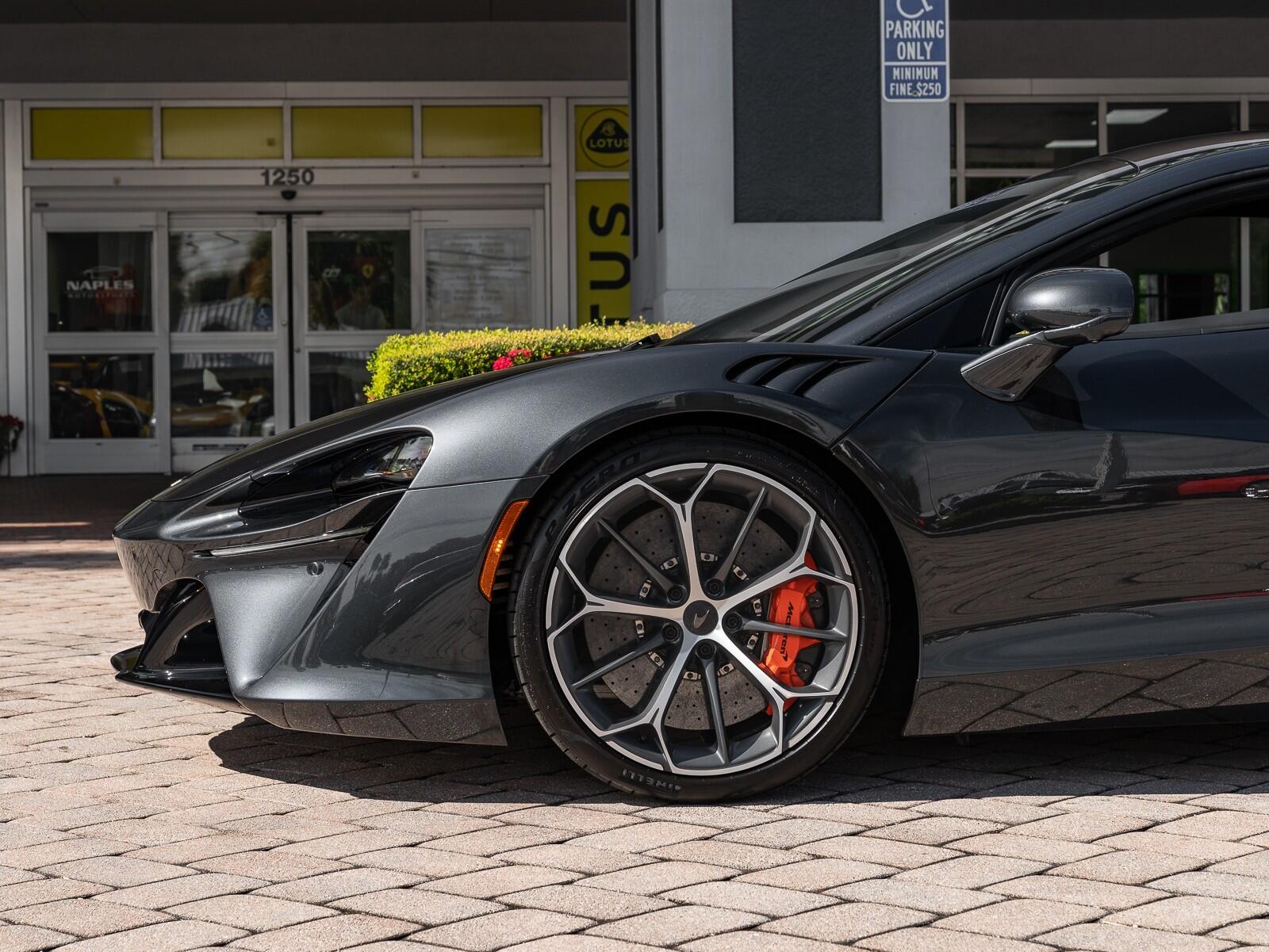 Used 2025 McLaren Artura 