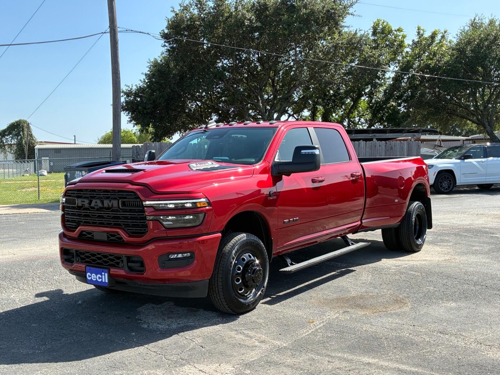 2026 RAM 3500 3500 Laramie Crew Cab 4x4 8' Box