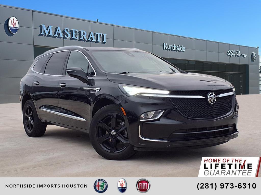 2023 Buick Enclave Essence