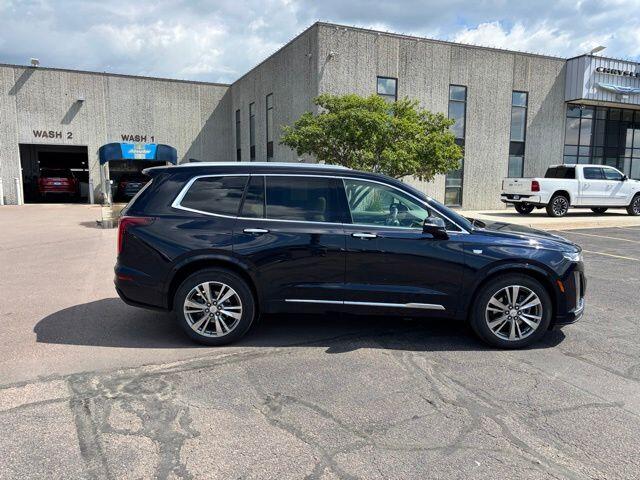 Used 2021 Cadillac XT6 Premium Luxury with VIN 1GYKPDRS2MZ198740 for sale in Luverne, Minnesota