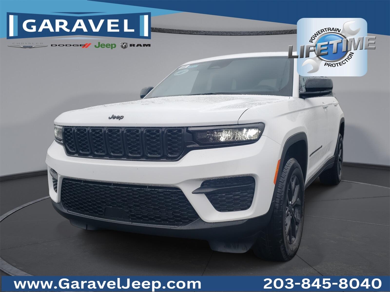 2025 Jeep Grand Cherokee Altitude's photo