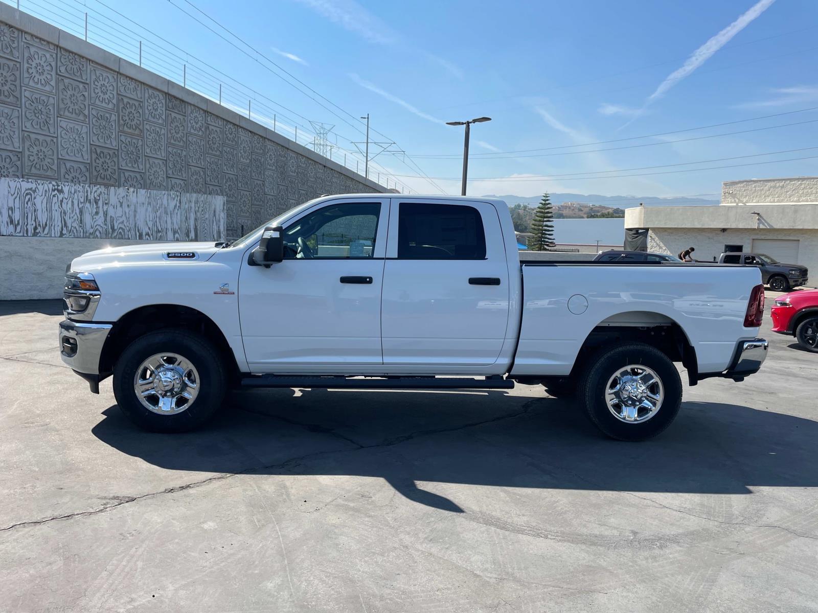 2025 RAM 2500 Tradesman - Photo 7