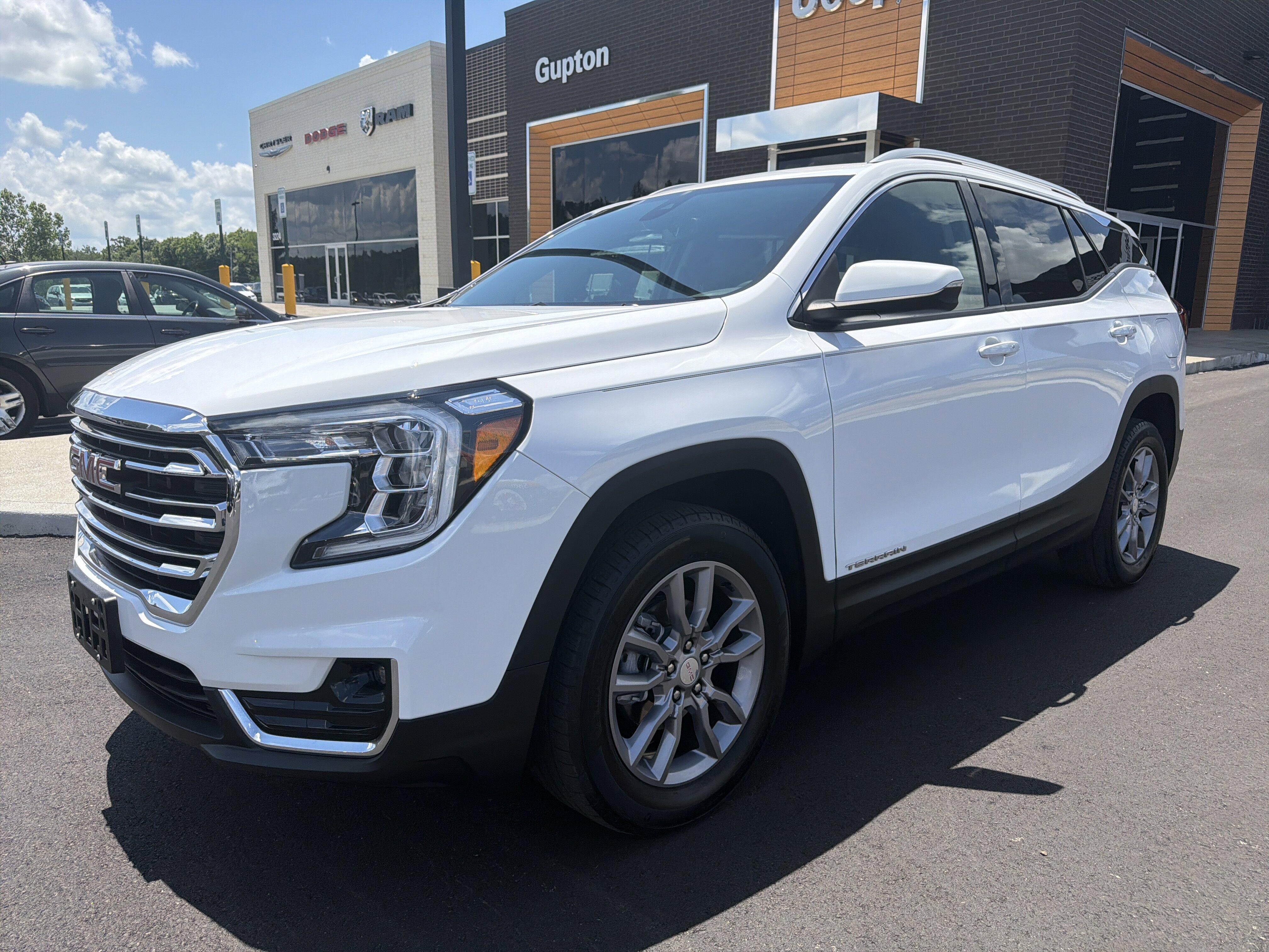2024 GMC Terrain SLT AWD's photo