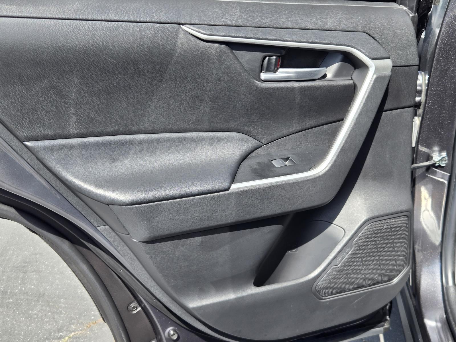2023 Toyota RAV4 XLE - Photo 26