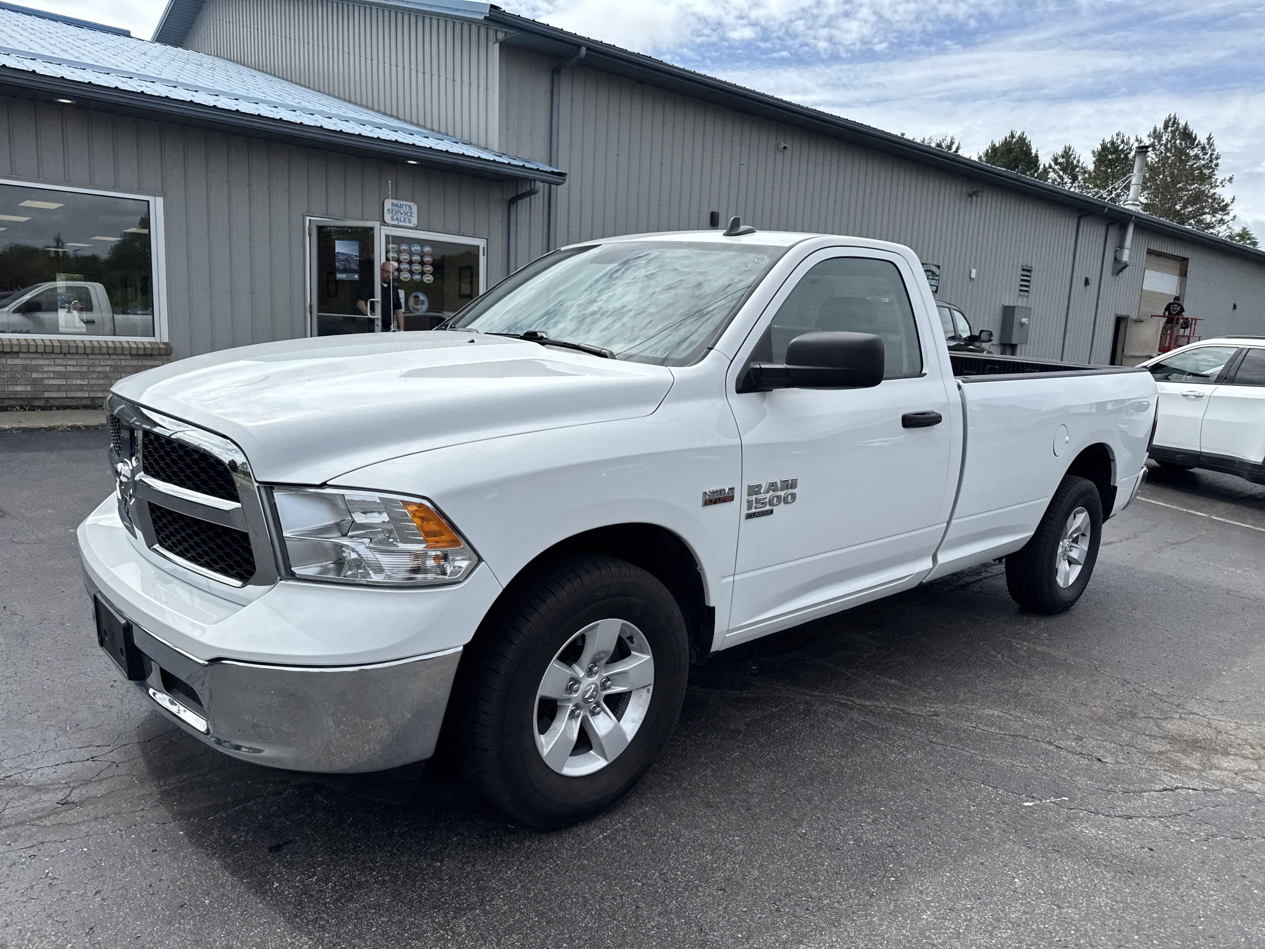Used 2022 RAM Ram 1500 Classic SLT with VIN 3C6JR7ET2NG206338 for sale in Dansville, NY
