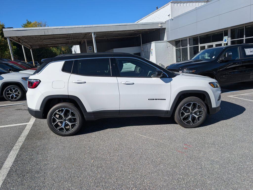2026 Jeep Compass Limited - Photo 23