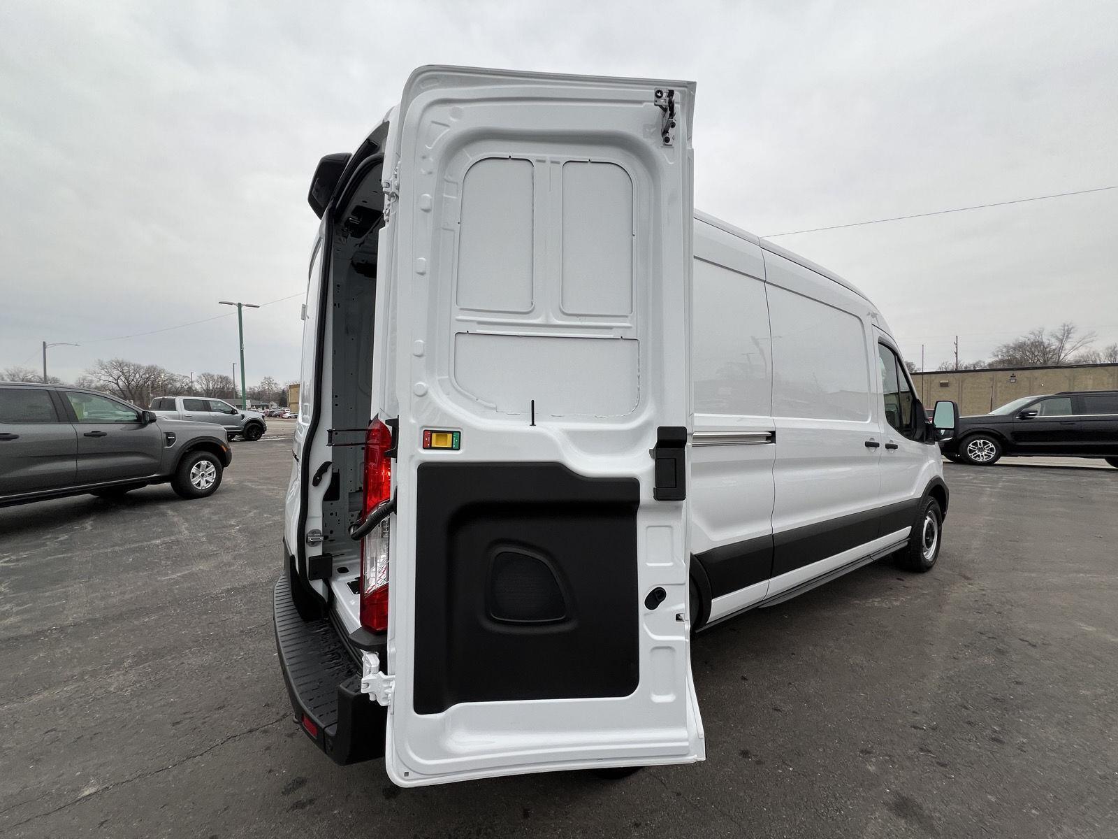 2026 Ford Transit Van Base - Photo 41