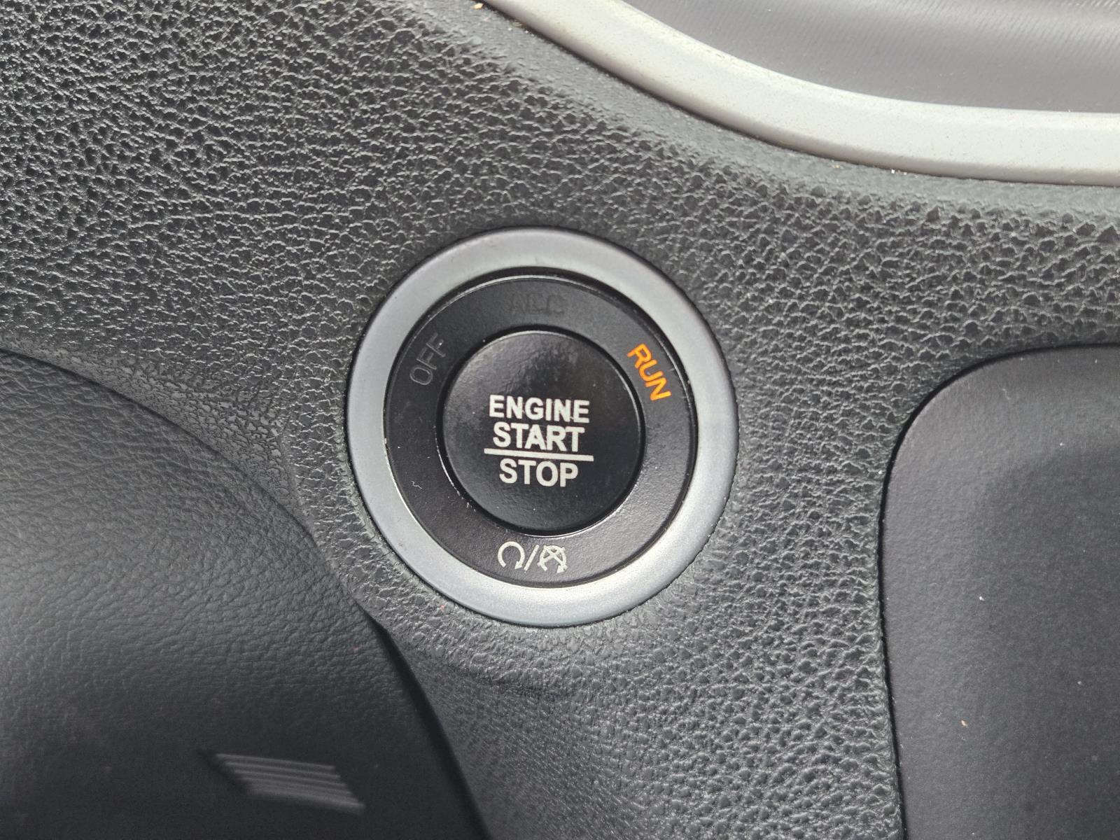 2022 Dodge Charger SXT - Photo 13