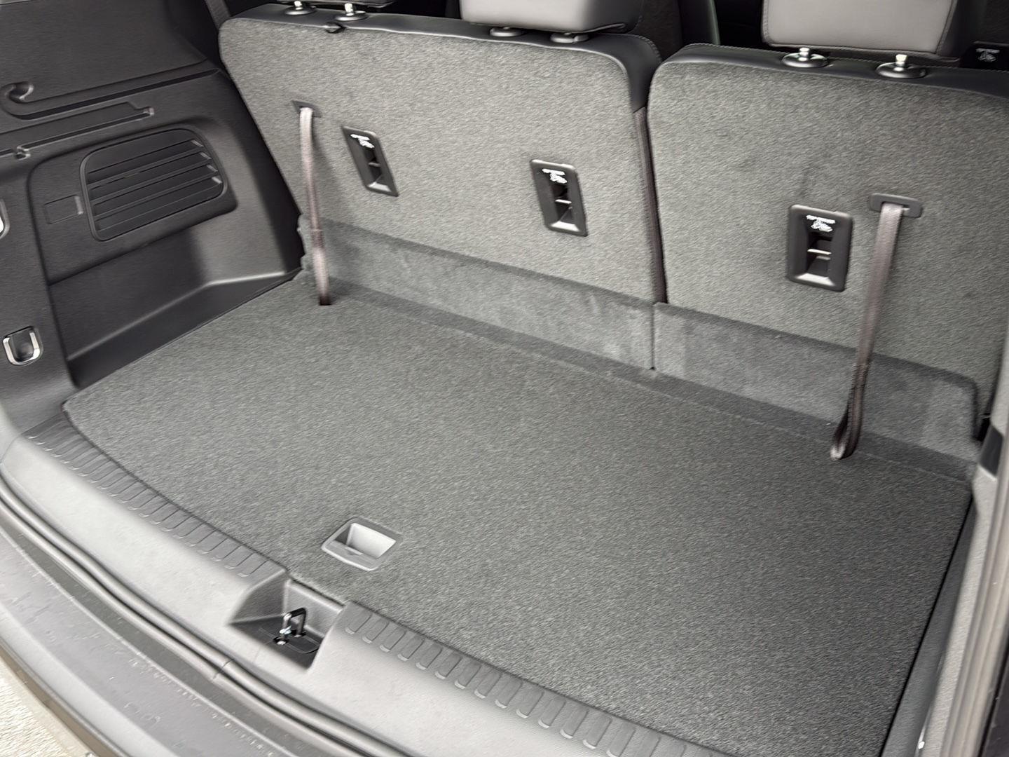 2026 GMC Acadia Elevation - Photo 13