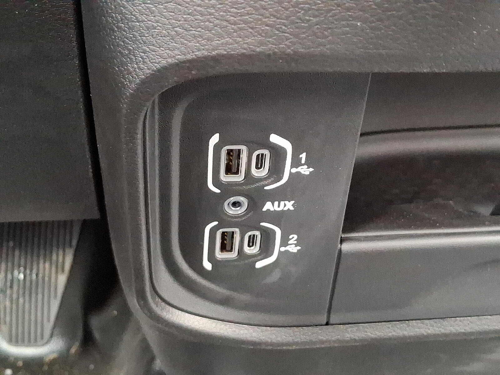 2024 RAM 3500 Chassis Tradesman - Photo 14