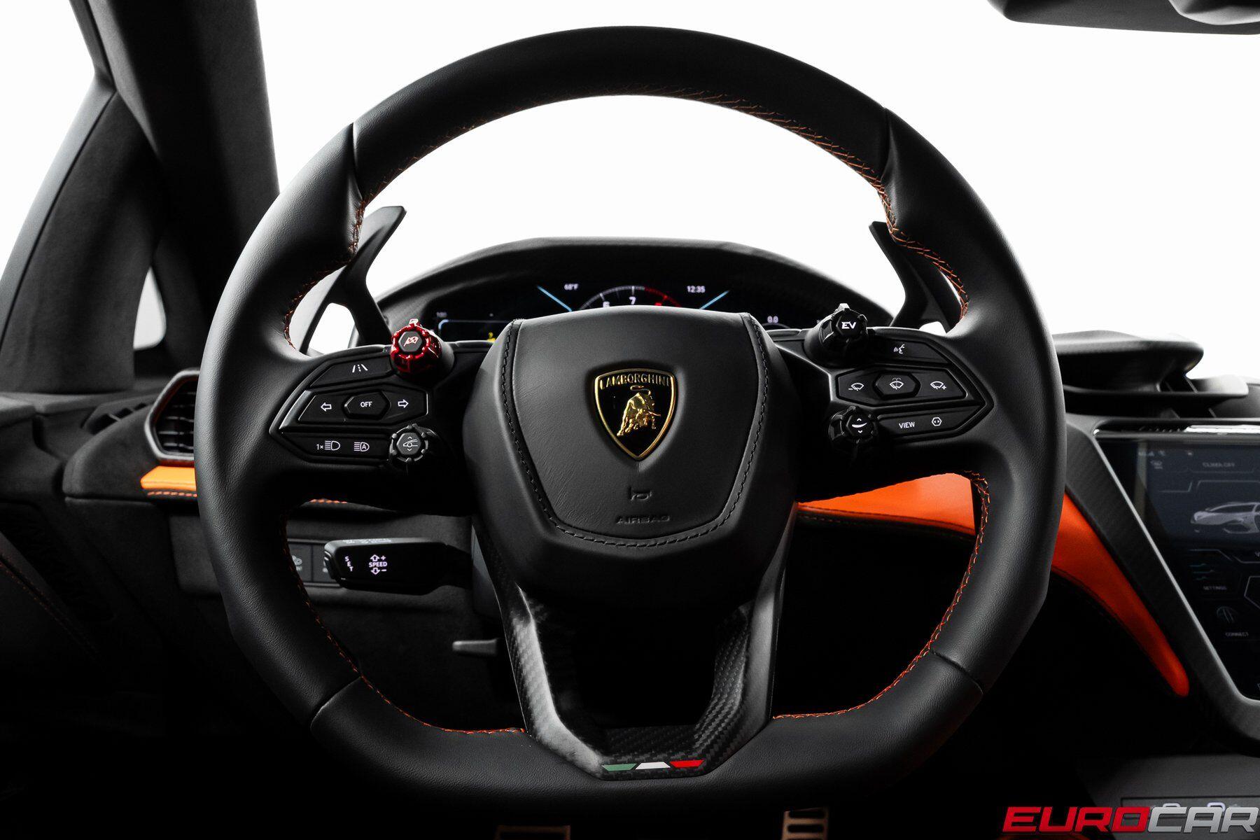 2025 Lamborghini Revuelto *PASSENGER DISPLAY * FULL PPF*Image 30
