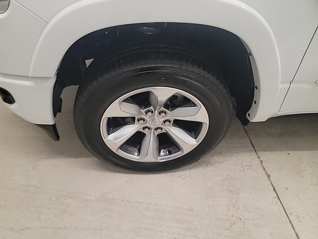Used 2022 RAM Ram 1500 Limited with VIN 1C6SRFHT0NN328472 for sale in Cedarburg, WI
