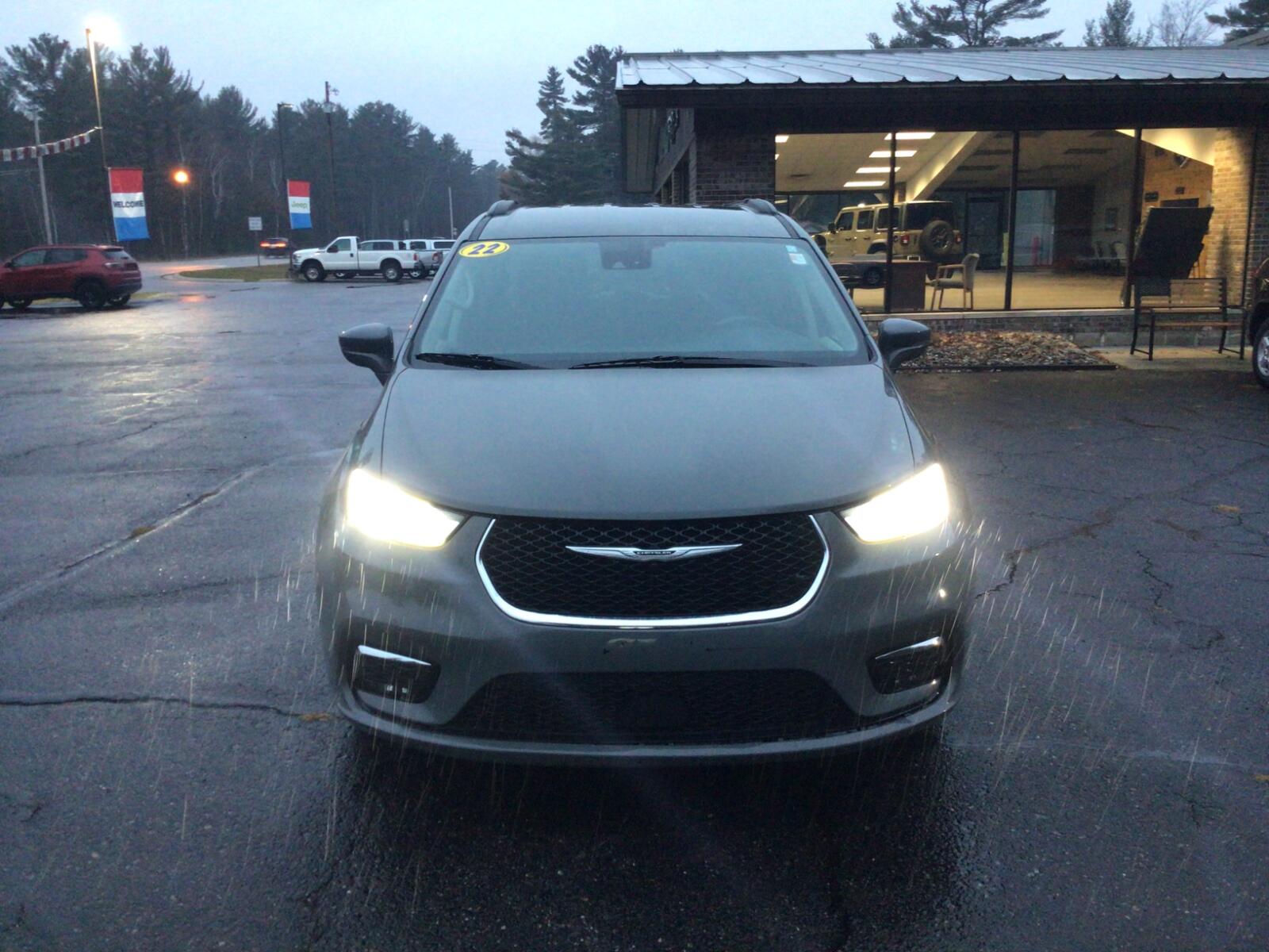 Used 2022 Chrysler Pacifica Touring L with VIN 2C4RC1BG1NR128369 for sale in Tawas City, MI