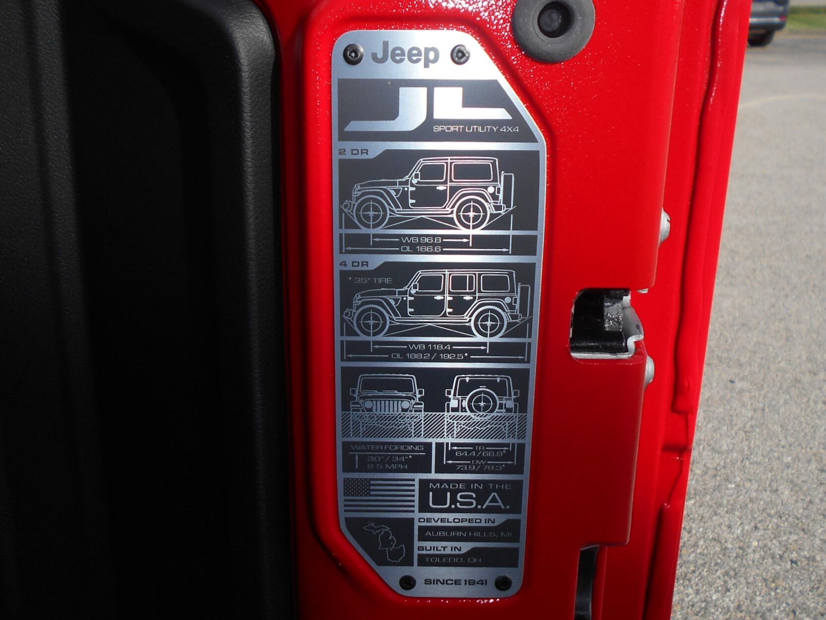 2025 Jeep Wrangler 4-Door Sahara - Photo 29
