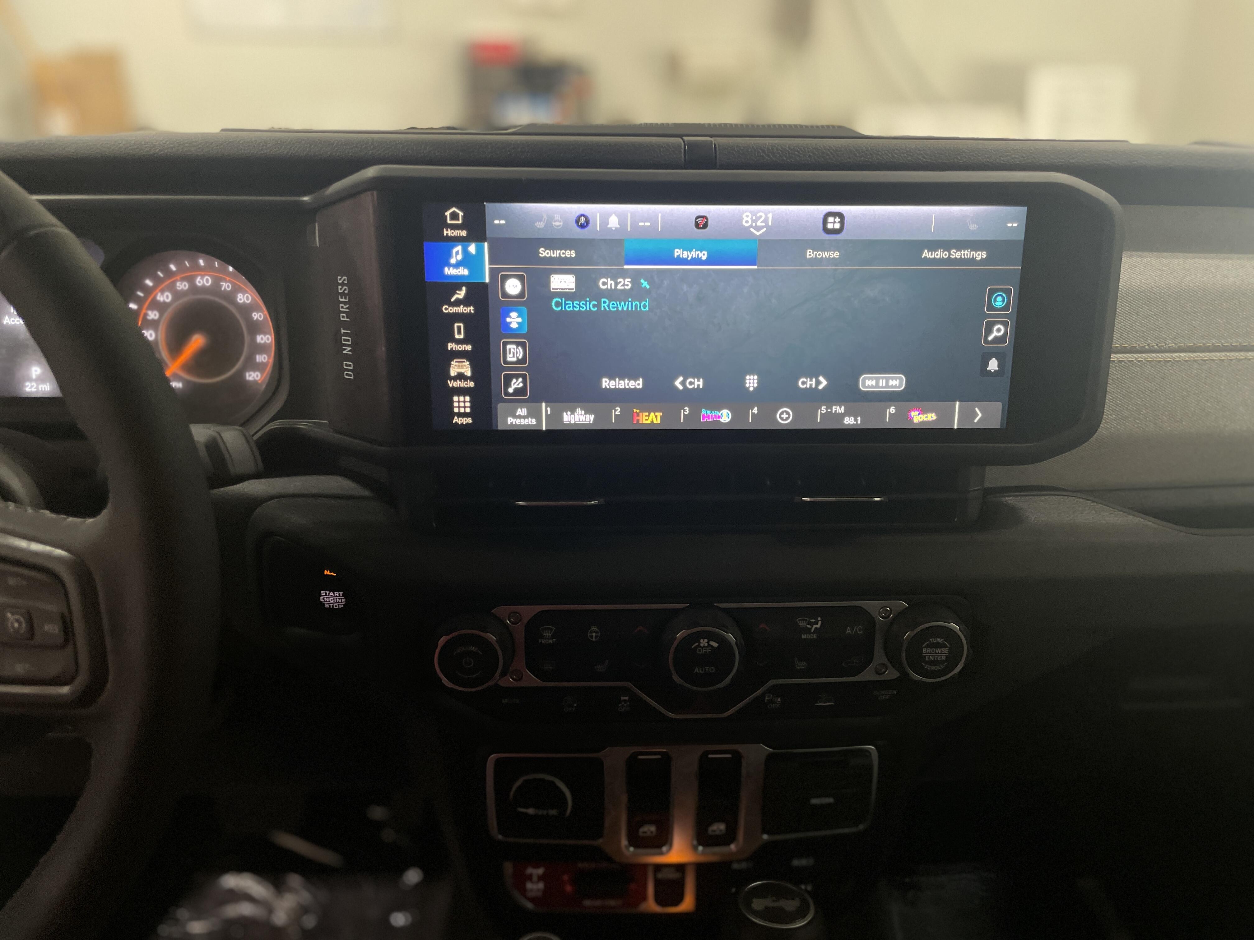 2026 Jeep Wrangler 2-Door Willys - Photo 7