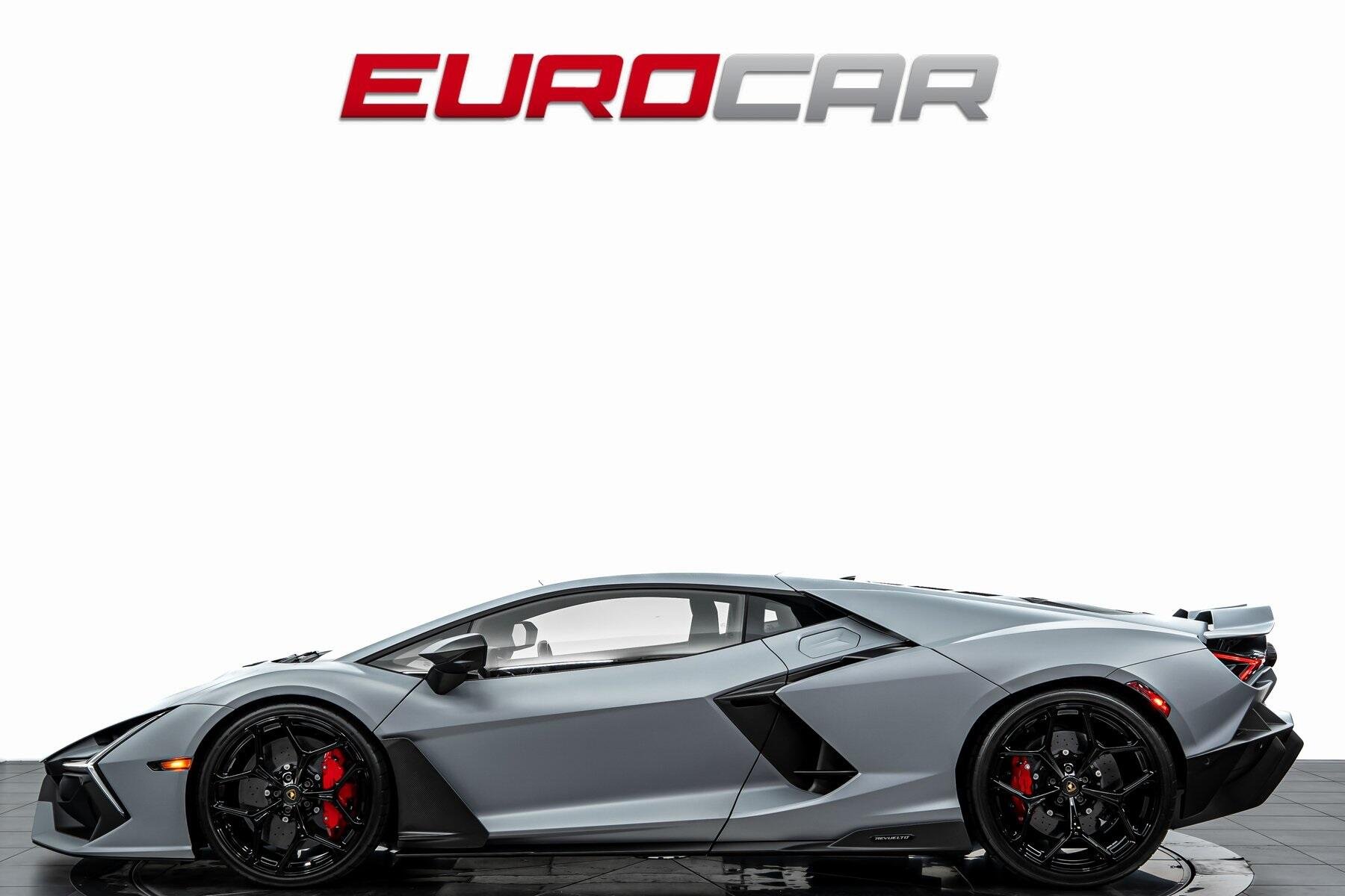 Used 2024 Lamborghini Revuelto *HUGE CARBON OPTIONS * FACTORY MATTE PAINT*Image 2