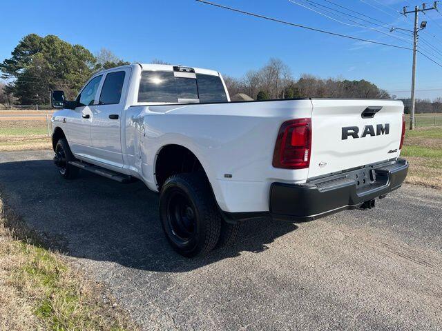 2026 RAM 3500 Tradesman - Photo 11