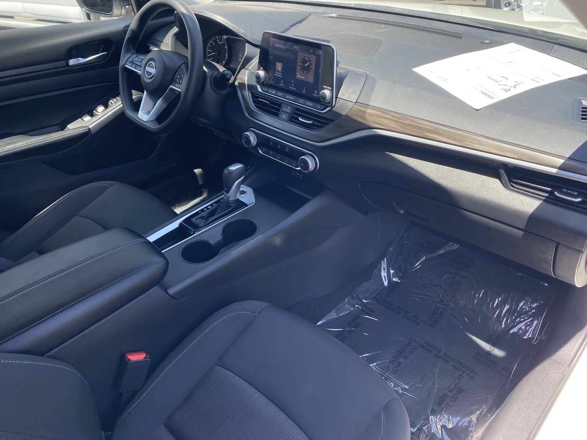 2025 Nissan Altima SV - Photo 27