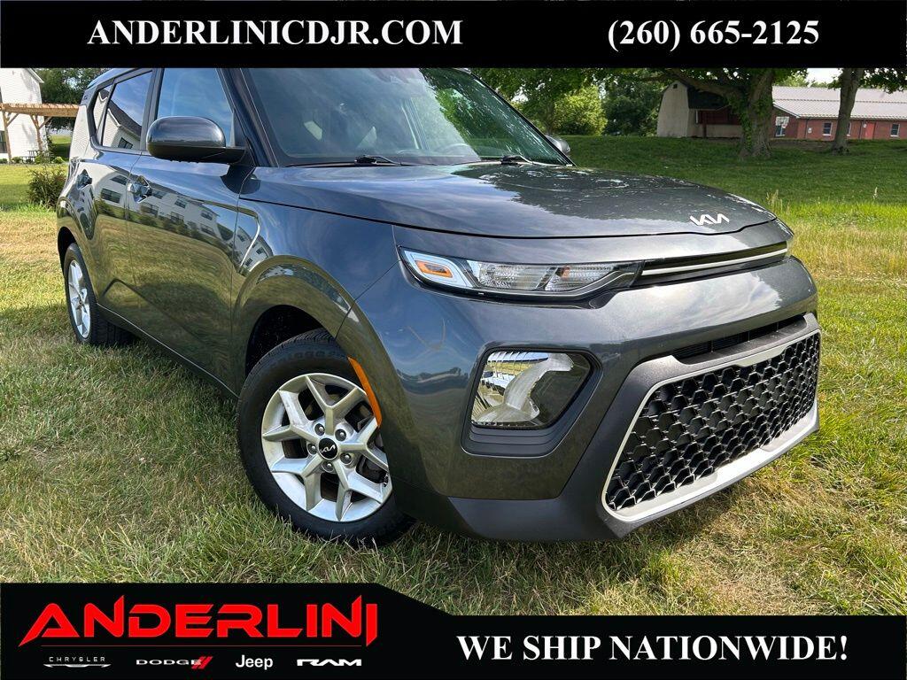 2022 Kia Soul 2.0L LX IVT's photo
