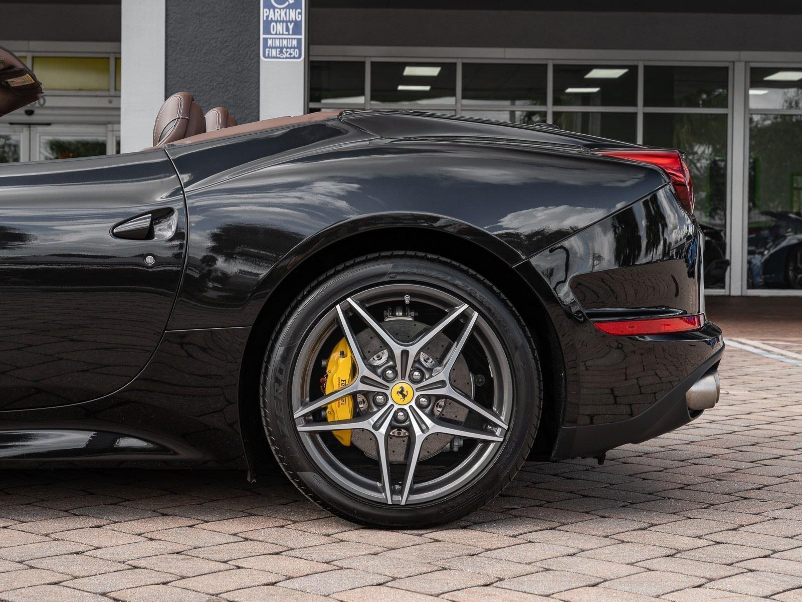 Used 2015 Ferrari California 