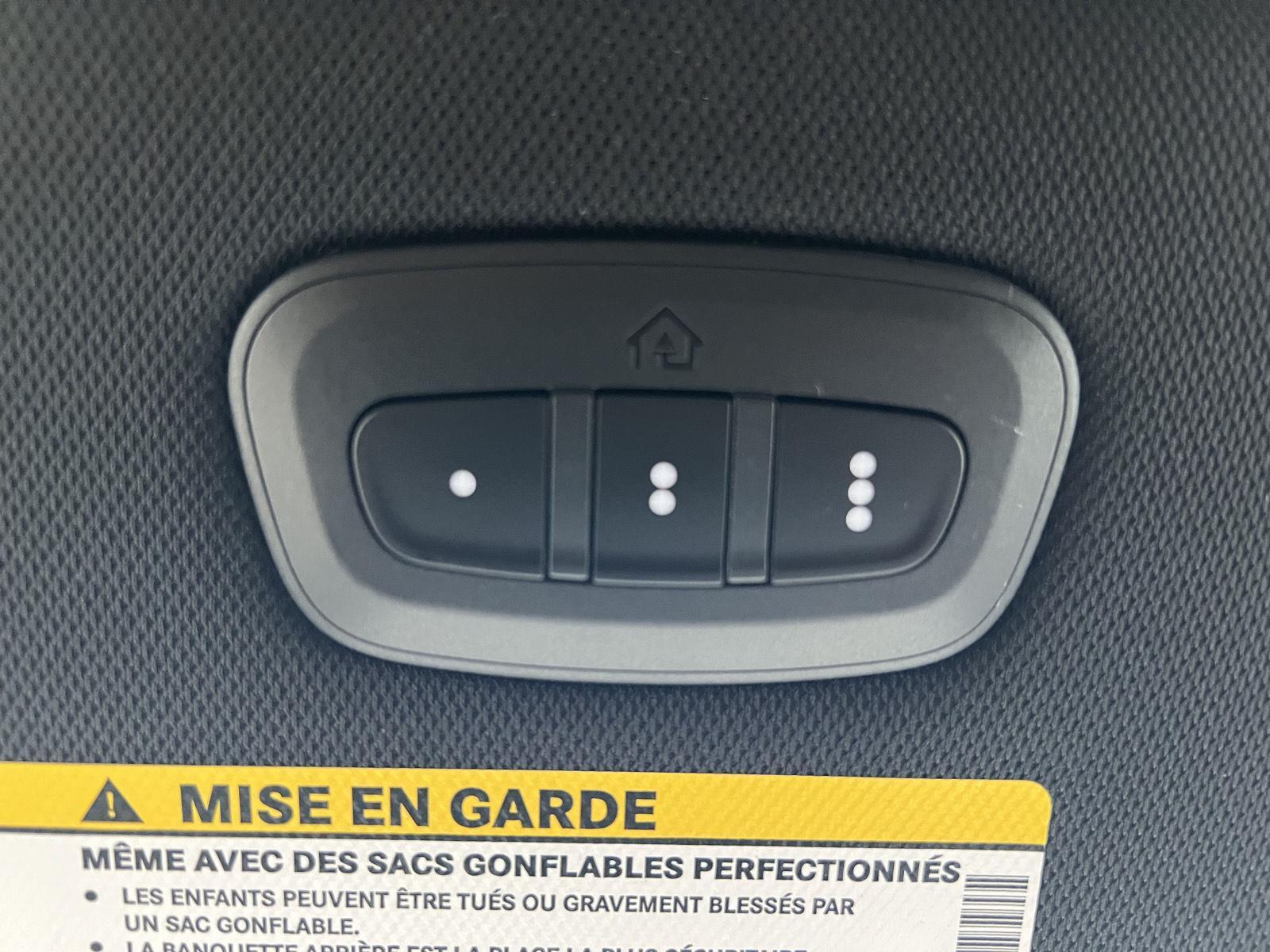 2026 Chrysler Pacifica Select - Photo 37