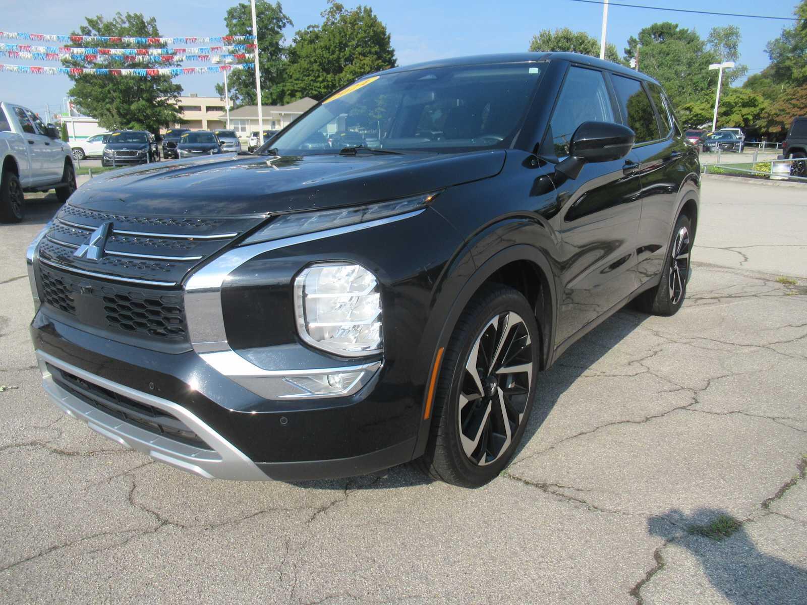 2024 Mitsubishi Outlander SE
