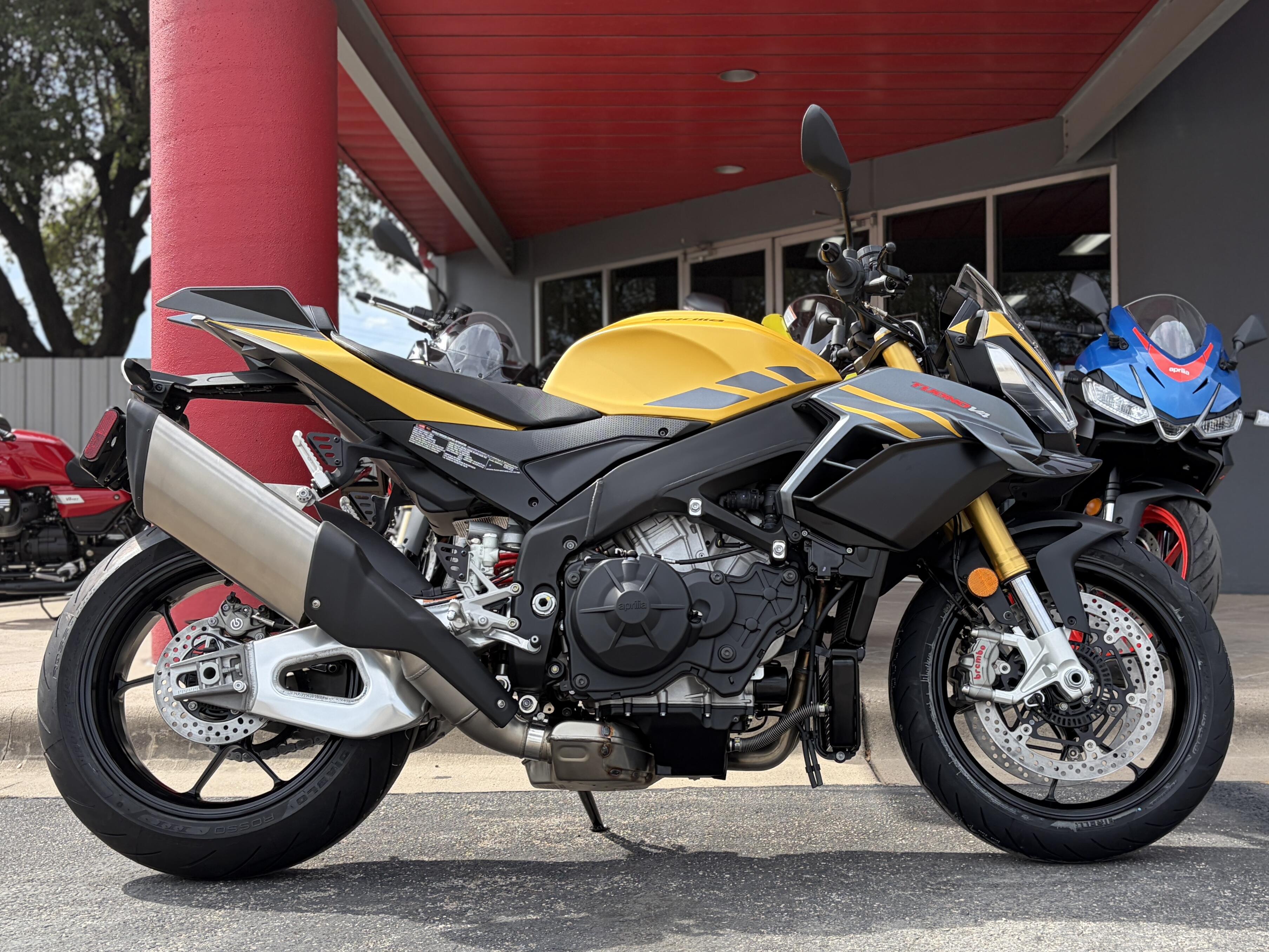 2027 Aprilia Tuono V4