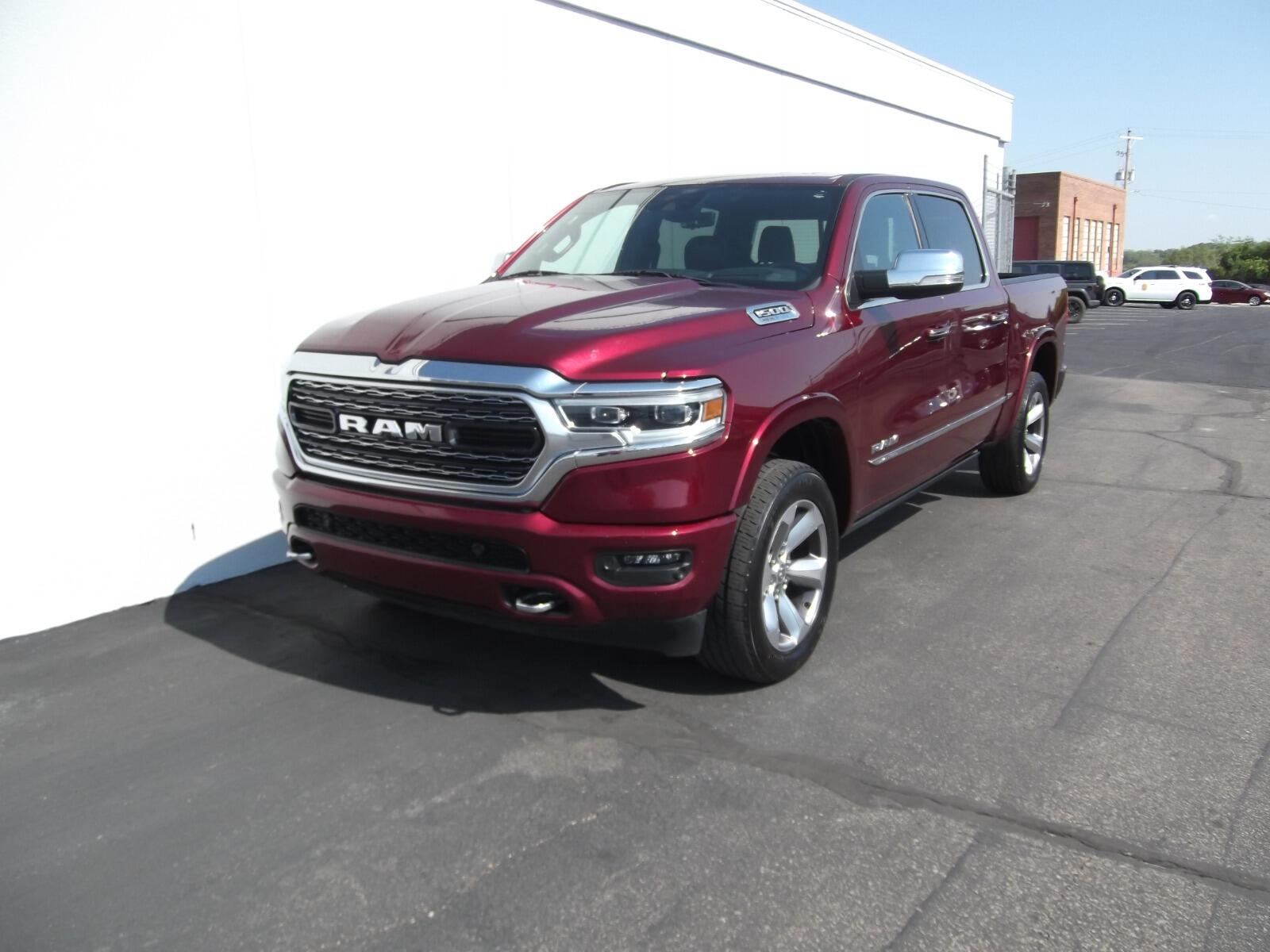 Used 2022 RAM Ram 1500 Pickup Limited with VIN 1C6SRFHT8NN195346 for sale in Kansas City