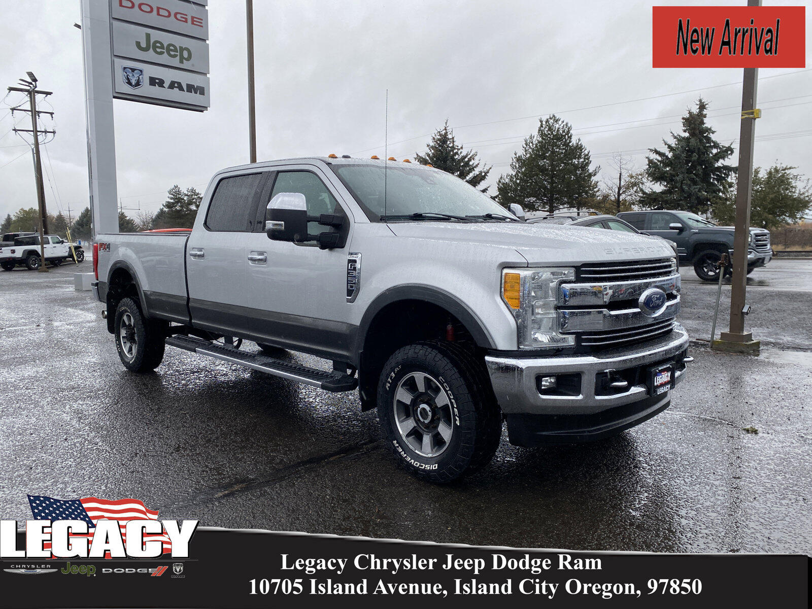 Used 2017 Ford F-350 Super Duty Lariat with VIN 1FT8W3BT9HEC45565 for sale in Island City, OR