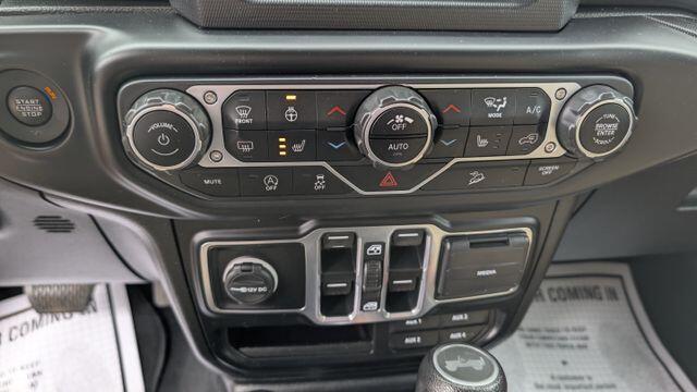 2020 Jeep Wrangler Unlimited Black and Tan - Photo 22