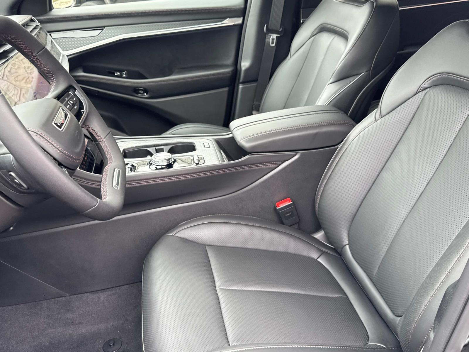 2025 Jeep Wagoneer S Limited - Photo 19