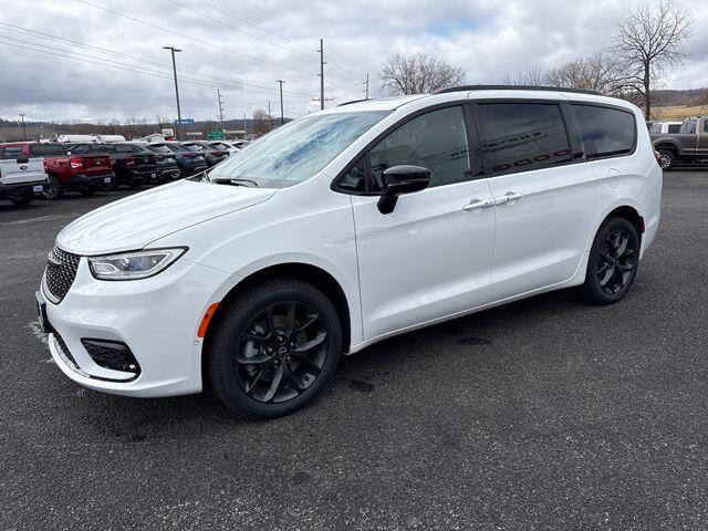 2026 Chrysler Pacifica Pacifica Limited Awd
