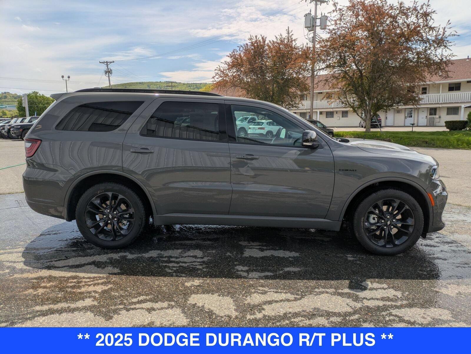 2025 Dodge Durango R/T - Photo 6