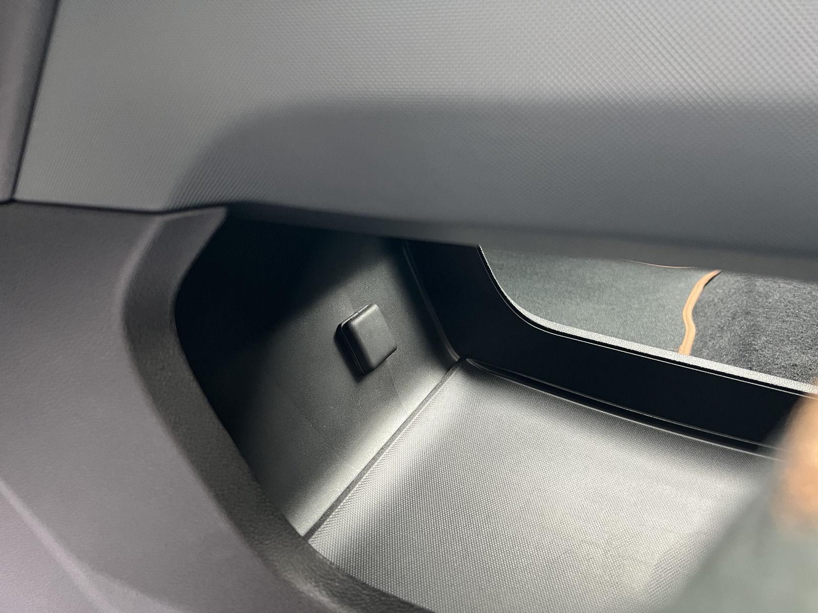 2026 GMC Acadia AT4 - Photo 25