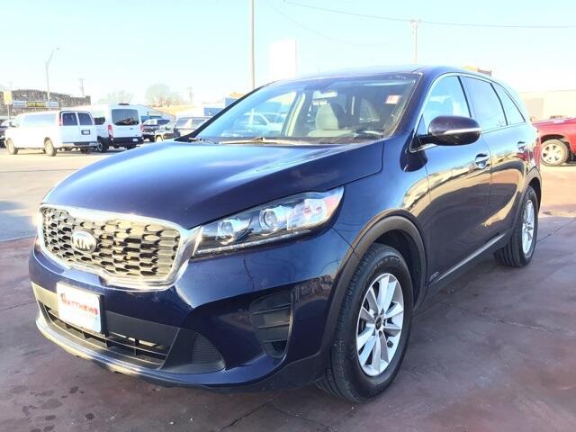 Used 2020 Kia Sorento LX with VIN 5XYPGDA5XLG614600 for sale in Vinita, OK